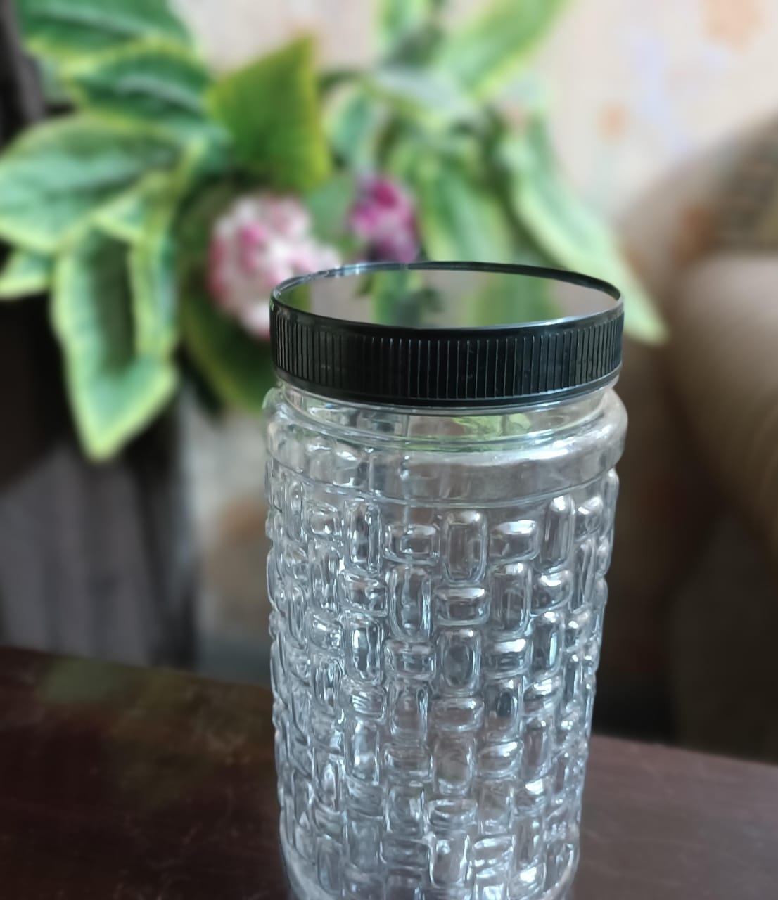 lid of jar- image